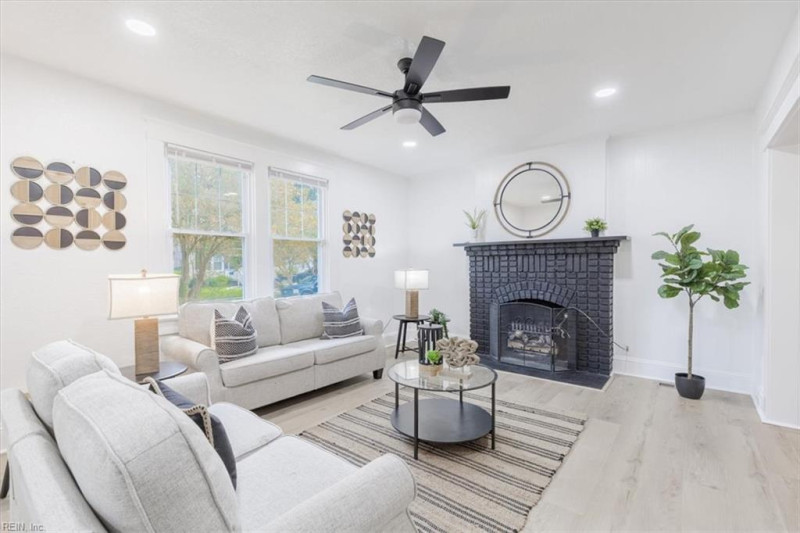 Photo 6 of 31 residential for sale in Norfolk virginia