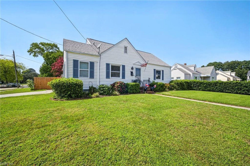 Photo 3 of 45 residential for sale in Norfolk virginia Photo 3 of 45 residential for sale in Norfolk virginia