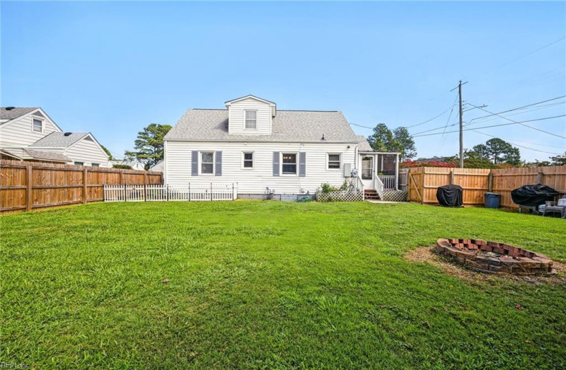 Photo 34 of 45 residential for sale in Norfolk virginia Photo 34 of 45 residential for sale in Norfolk virginia