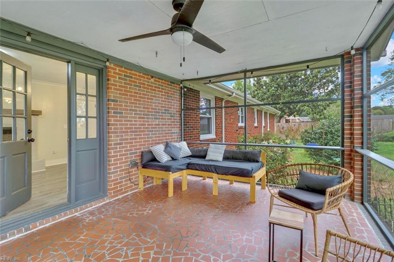 Photo 24 of 34 residential for sale in Chesapeake virginia