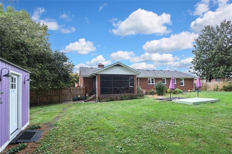 Photo 29 of 34 residential for sale in Chesapeake virginia