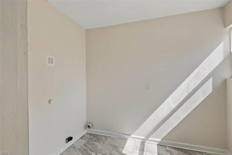Photo 16 of 31 residential for sale in Newport News virginia