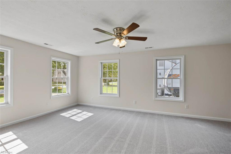 Photo 18 of 31 residential for sale in Newport News virginia