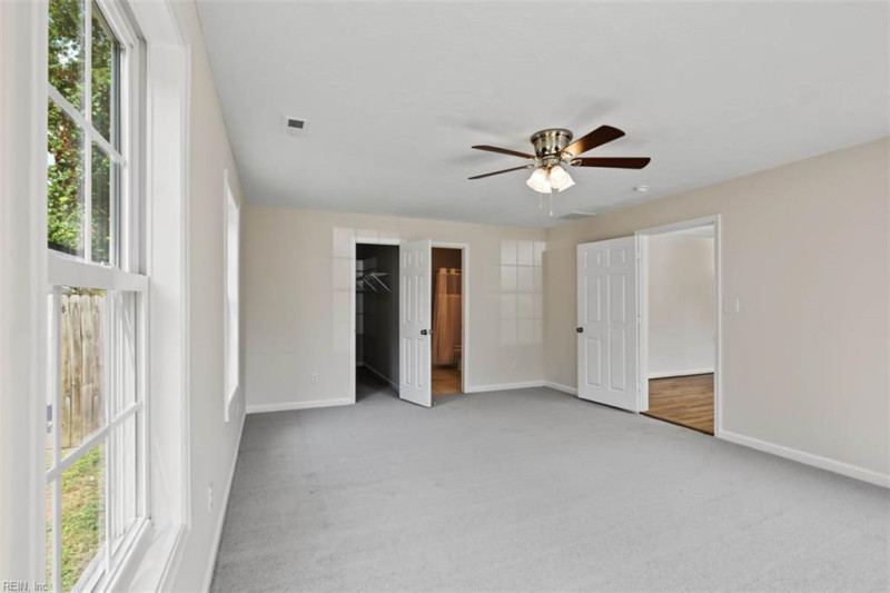 Photo 20 of 31 residential for sale in Newport News virginia