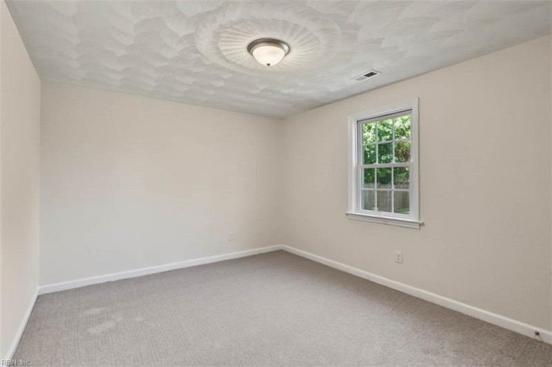 Photo 24 of 31 residential for sale in Newport News virginia