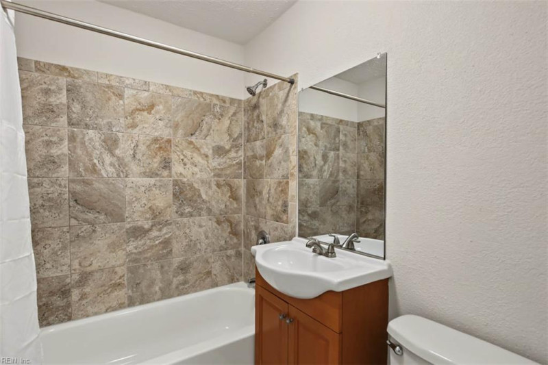 Photo 25 of 31 residential for sale in Newport News virginia