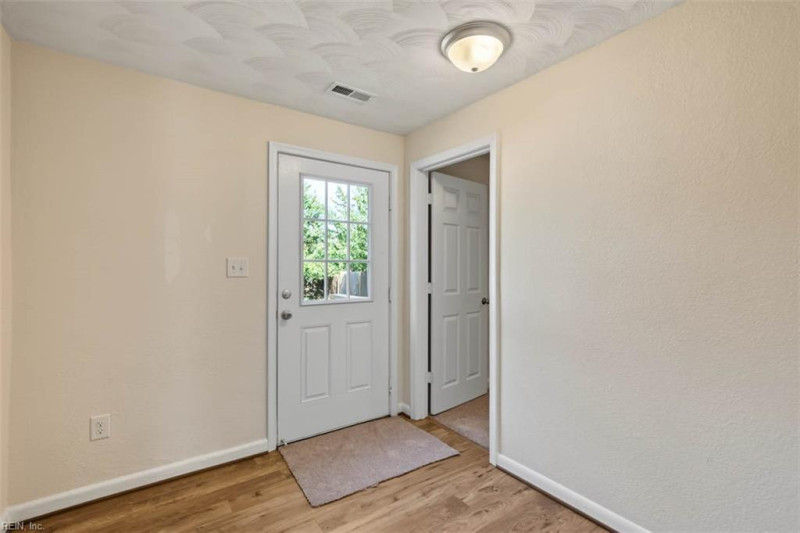 Photo 26 of 31 residential for sale in Newport News virginia