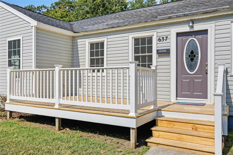 Photo 4 of 31 residential for sale in Newport News virginia