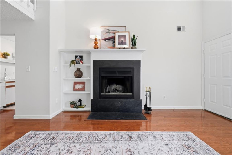 Photo 6 of 35 residential for sale in Virginia Beach virginia