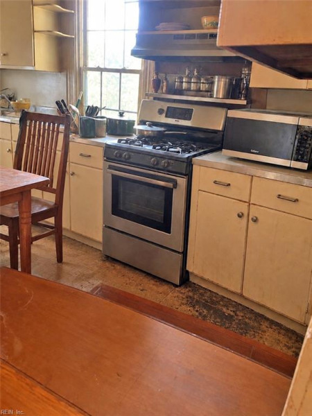 Photo 6 of 15 residential for sale in Portsmouth virginia Photo 6 of 15 residential for sale in Portsmouth virginia