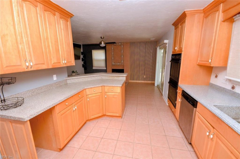 Photo 10 of 50 residential for sale in Virginia Beach virginia Photo 10 of 50 residential for sale in Virginia Beach virginia