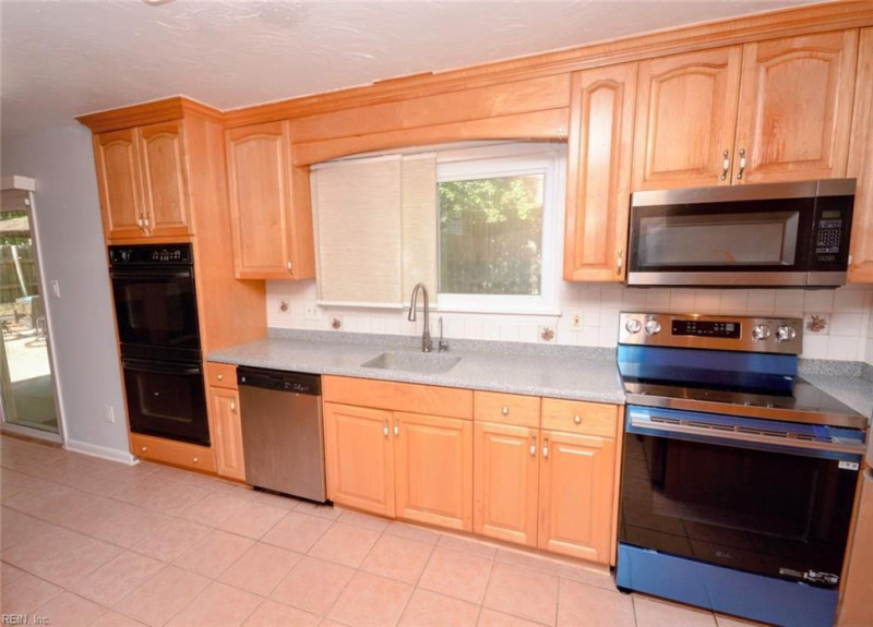 Photo 11 of 50 residential for sale in Virginia Beach virginia Photo 11 of 50 residential for sale in Virginia Beach virginia