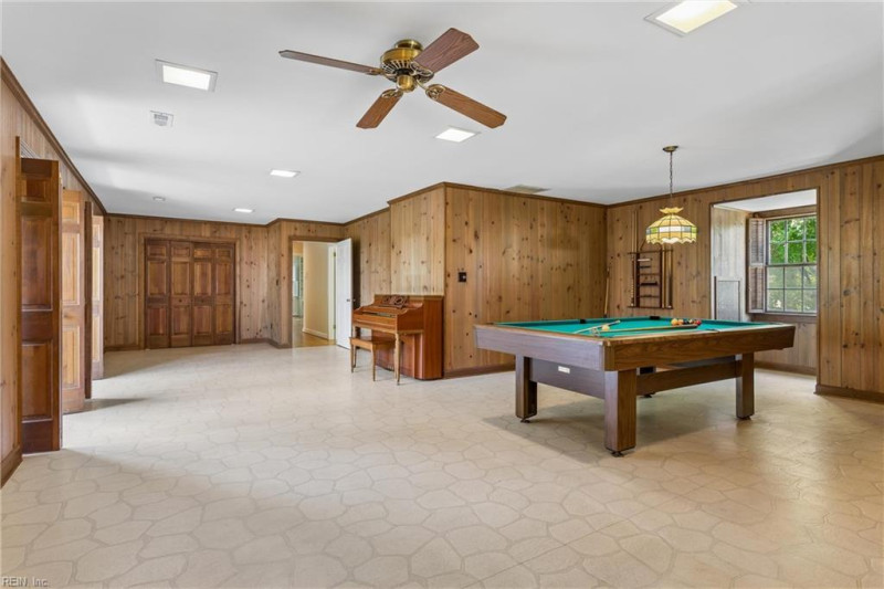 Photo 32 of 38 residential for sale in Hampton virginia