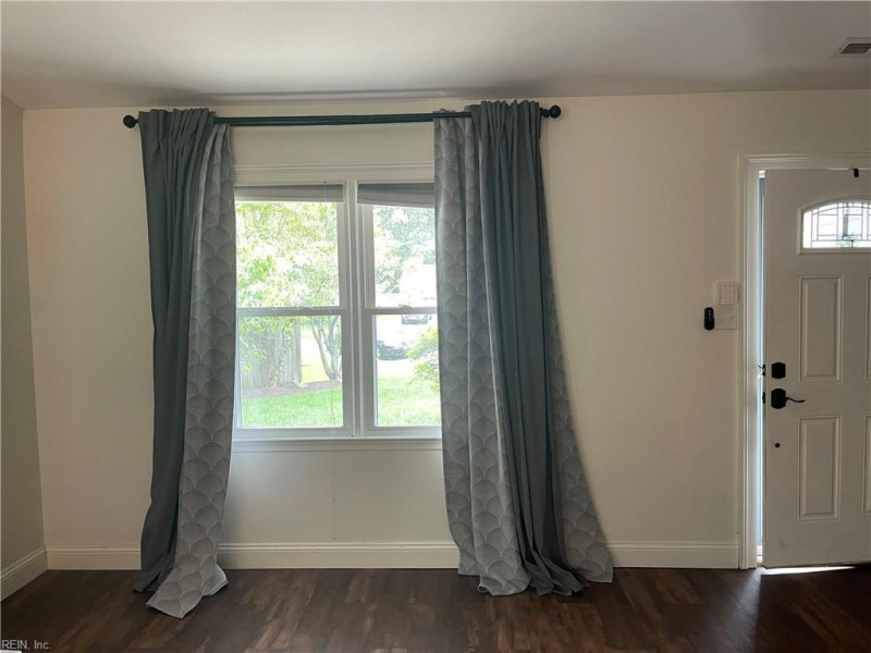Photo 2 of 14 residential for sale in Virginia Beach virginia