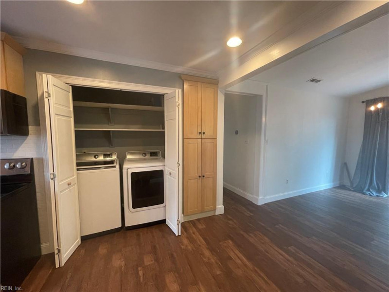 Photo 9 of 14 residential for sale in Virginia Beach virginia