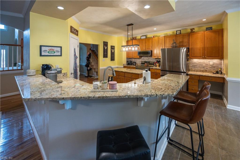 Photo 13 of 50 residential for sale in Chesapeake virginia