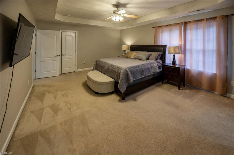 Photo 22 of 50 residential for sale in Chesapeake virginia