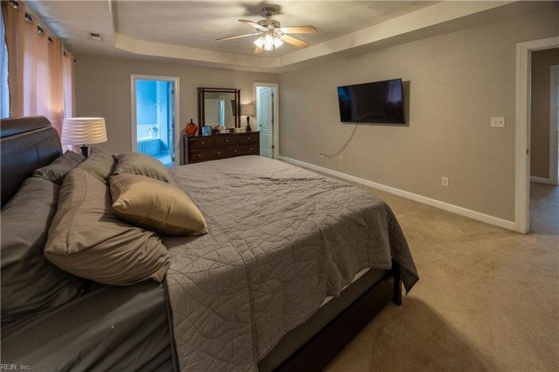 Photo 23 of 50 residential for sale in Chesapeake virginia