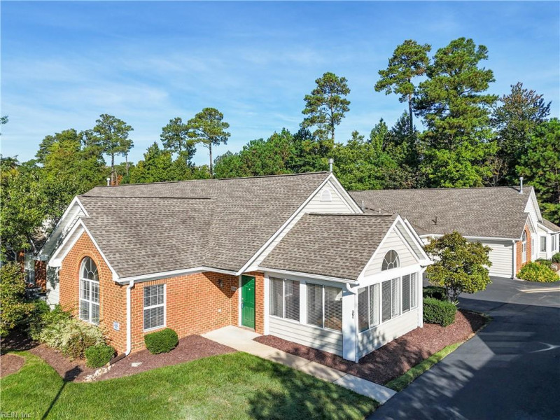 Photo 27 of 31 residential for sale in York County virginia