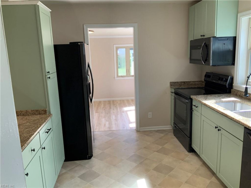 Photo 3 of 28 residential for sale in Chesapeake virginia Photo 3 of 28 residential for sale in Chesapeake virginia
