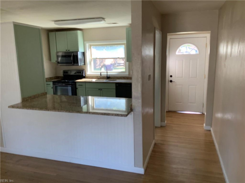 Photo 8 of 28 residential for sale in Chesapeake virginia Photo 8 of 28 residential for sale in Chesapeake virginia