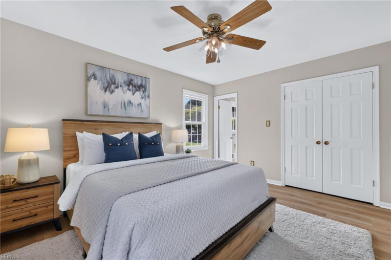 Photo 18 of 35 residential for sale in Chesapeake virginia