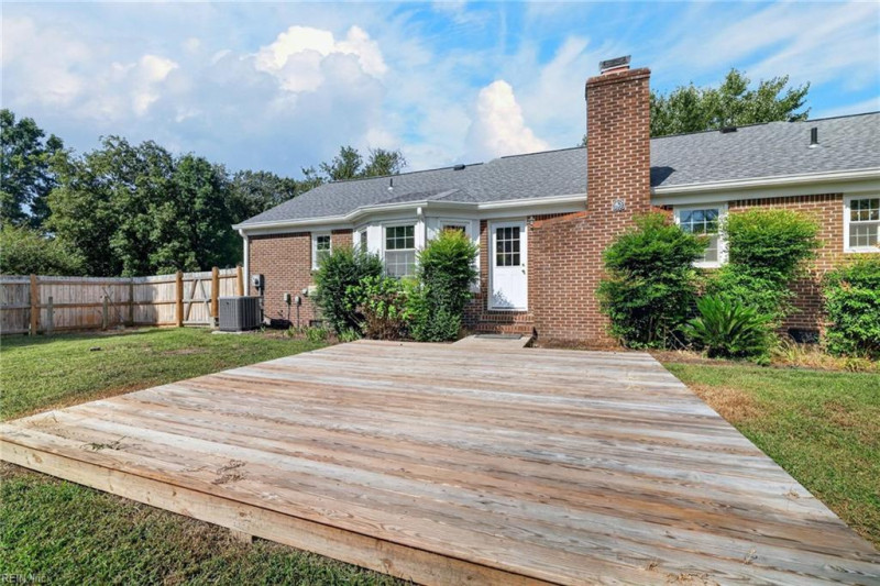 Photo 28 of 35 residential for sale in Chesapeake virginia