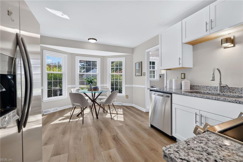 Photo 9 of 35 residential for sale in Chesapeake virginia