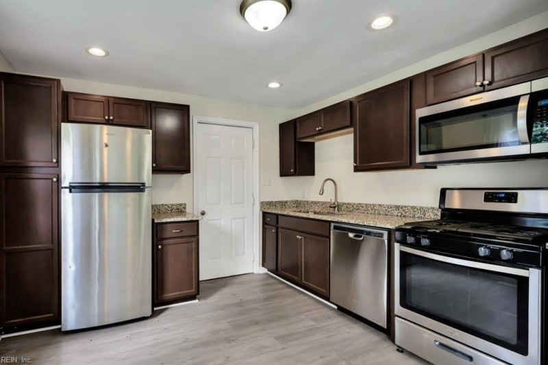 Photo 9 of 32 residential for sale in Portsmouth virginia Photo 9 of 32 residential for sale in Portsmouth virginia