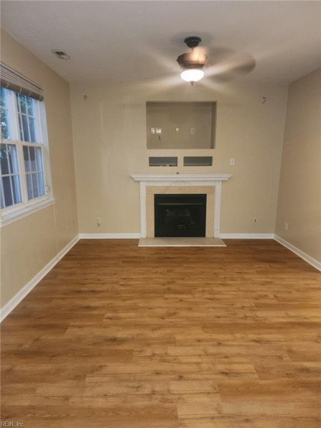 Photo 3 of 13 residential for sale in Newport News virginia Photo 3 of 13 residential for sale in Newport News virginia