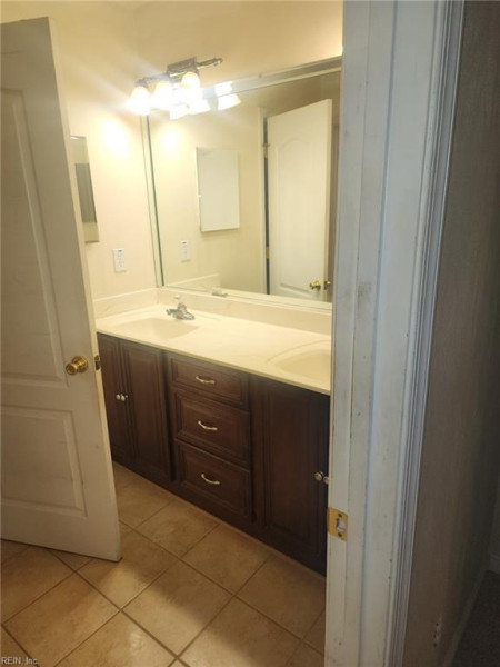 Photo 4 of 13 residential for sale in Newport News virginia Photo 4 of 13 residential for sale in Newport News virginia