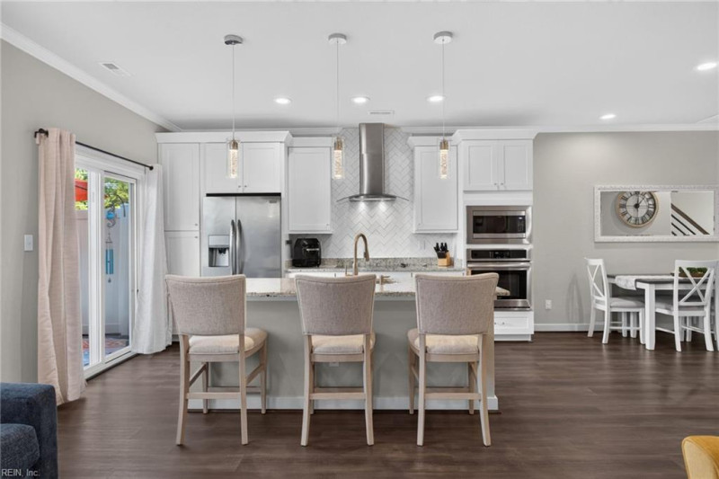 Photo 12 of 37 residential for sale in Chesapeake virginia