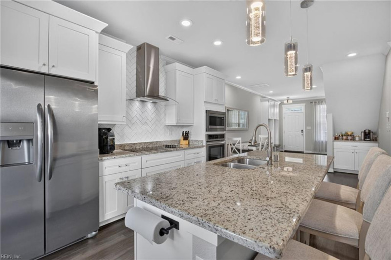 Photo 13 of 37 residential for sale in Chesapeake virginia