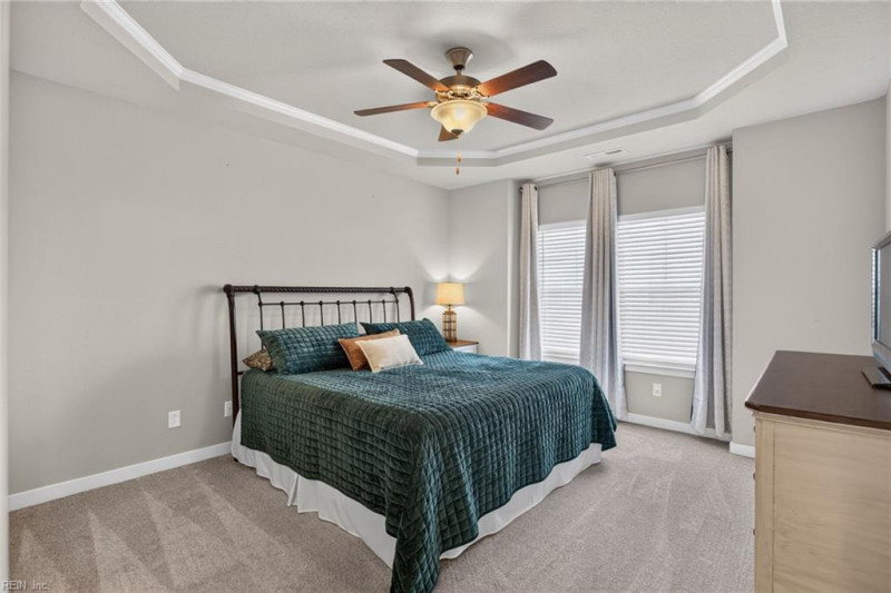Photo 18 of 37 residential for sale in Chesapeake virginia