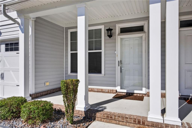 Photo 2 of 37 residential for sale in Chesapeake virginia