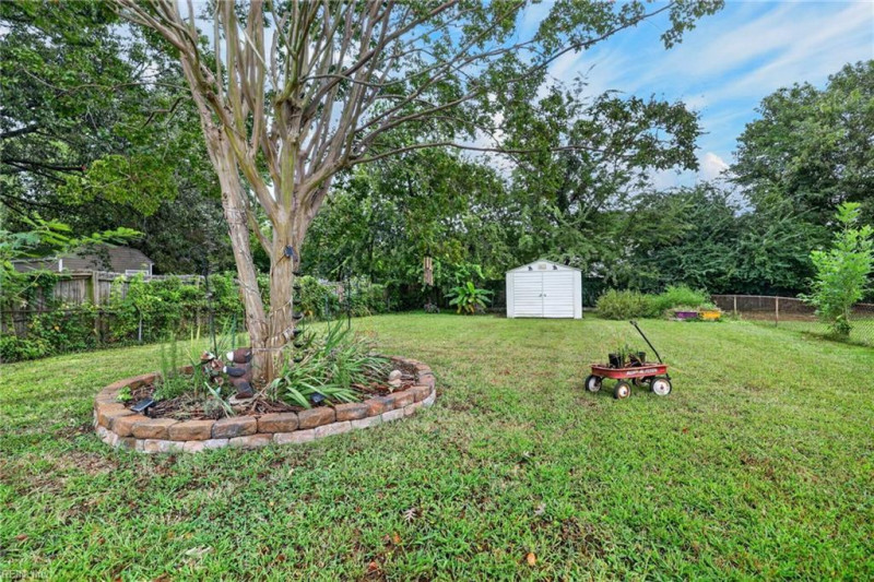 Photo 19 of 26 residential for sale in Hampton virginia