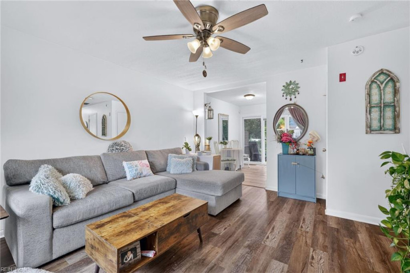 Photo 6 of 26 residential for sale in Hampton virginia