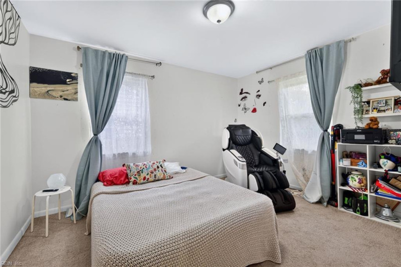 Photo 8 of 26 residential for sale in Hampton virginia