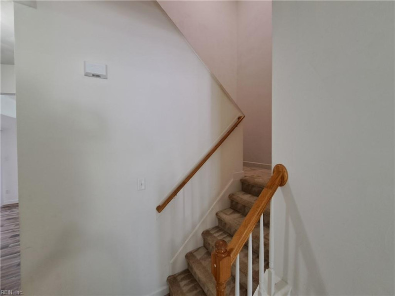 Photo 5 of 30 residential for sale in Virginia Beach virginia