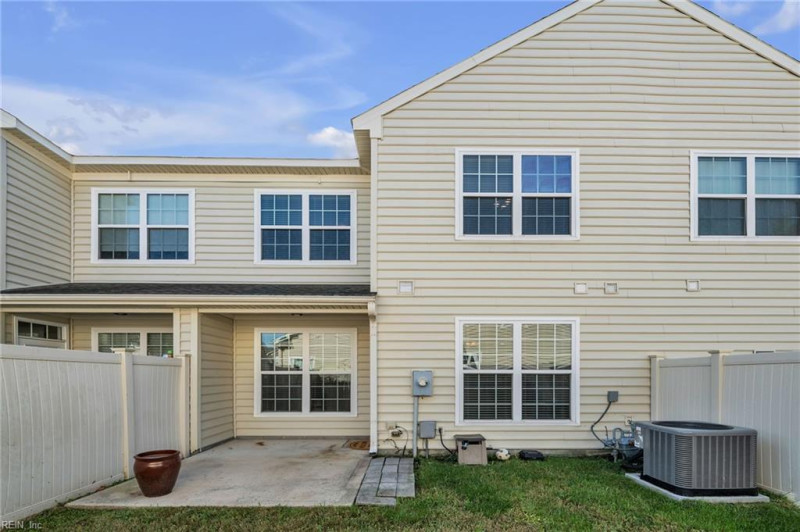 Photo 35 of 40 residential for sale in Chesapeake virginia Photo 35 of 40 residential for sale in Chesapeake virginia