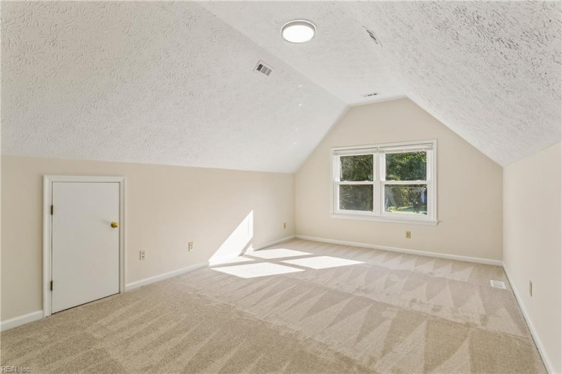 Photo 22 of 43 residential for sale in York County virginia