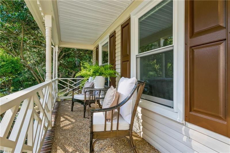 Photo 3 of 43 residential for sale in York County virginia