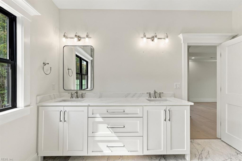 Photo 20 of 49 residential for sale in Virginia Beach virginia
