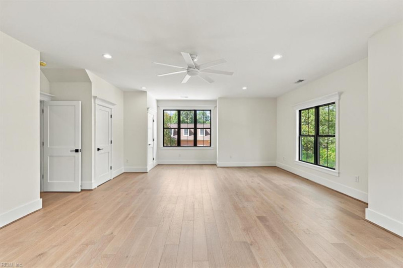 Photo 24 of 49 residential for sale in Virginia Beach virginia