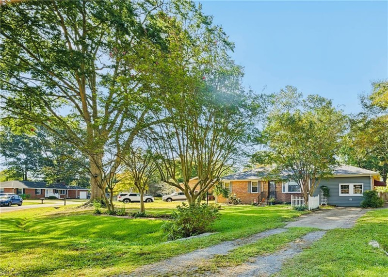 Photo 3 of 50 residential for sale in Chesapeake virginia Photo 3 of 50 residential for sale in Chesapeake virginia