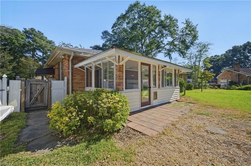 Photo 35 of 50 residential for sale in Chesapeake virginia Photo 35 of 50 residential for sale in Chesapeake virginia