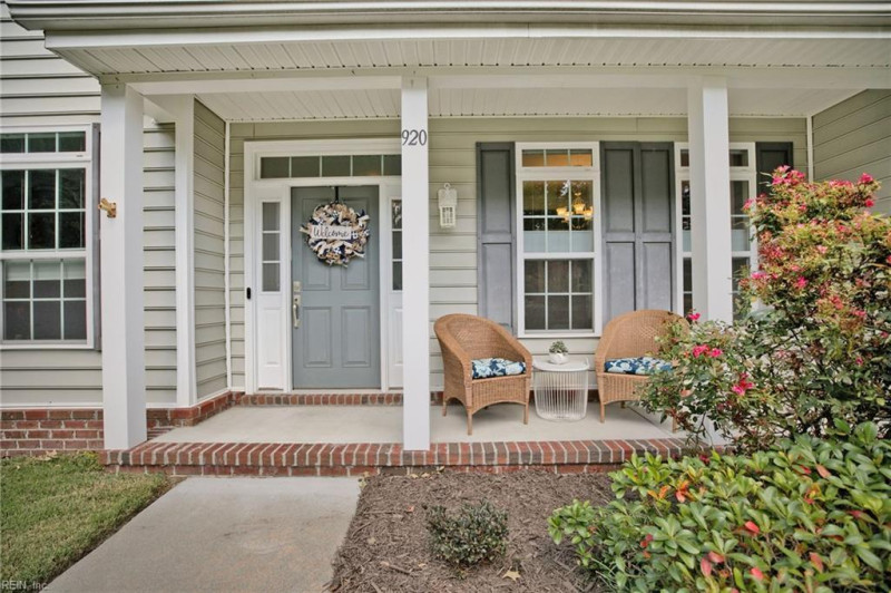 Photo 2 of 42 residential for sale in Chesapeake virginia