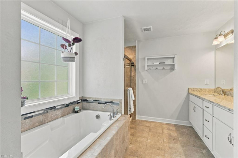 Photo 24 of 42 residential for sale in Chesapeake virginia