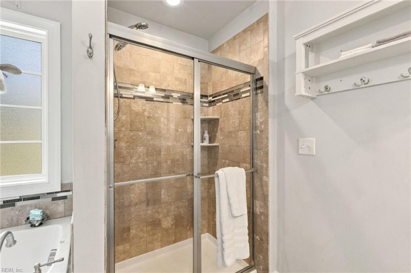 Photo 26 of 42 residential for sale in Chesapeake virginia