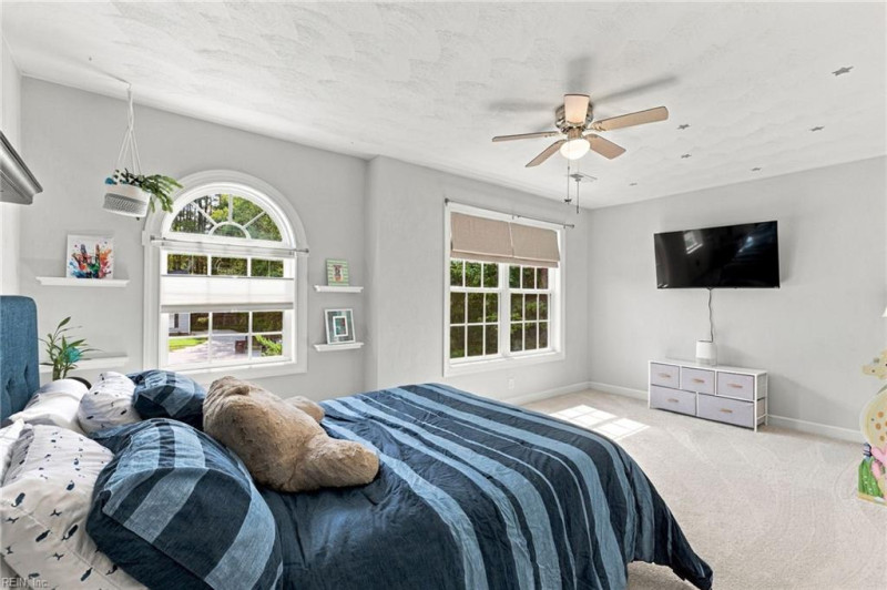 Photo 27 of 42 residential for sale in Chesapeake virginia